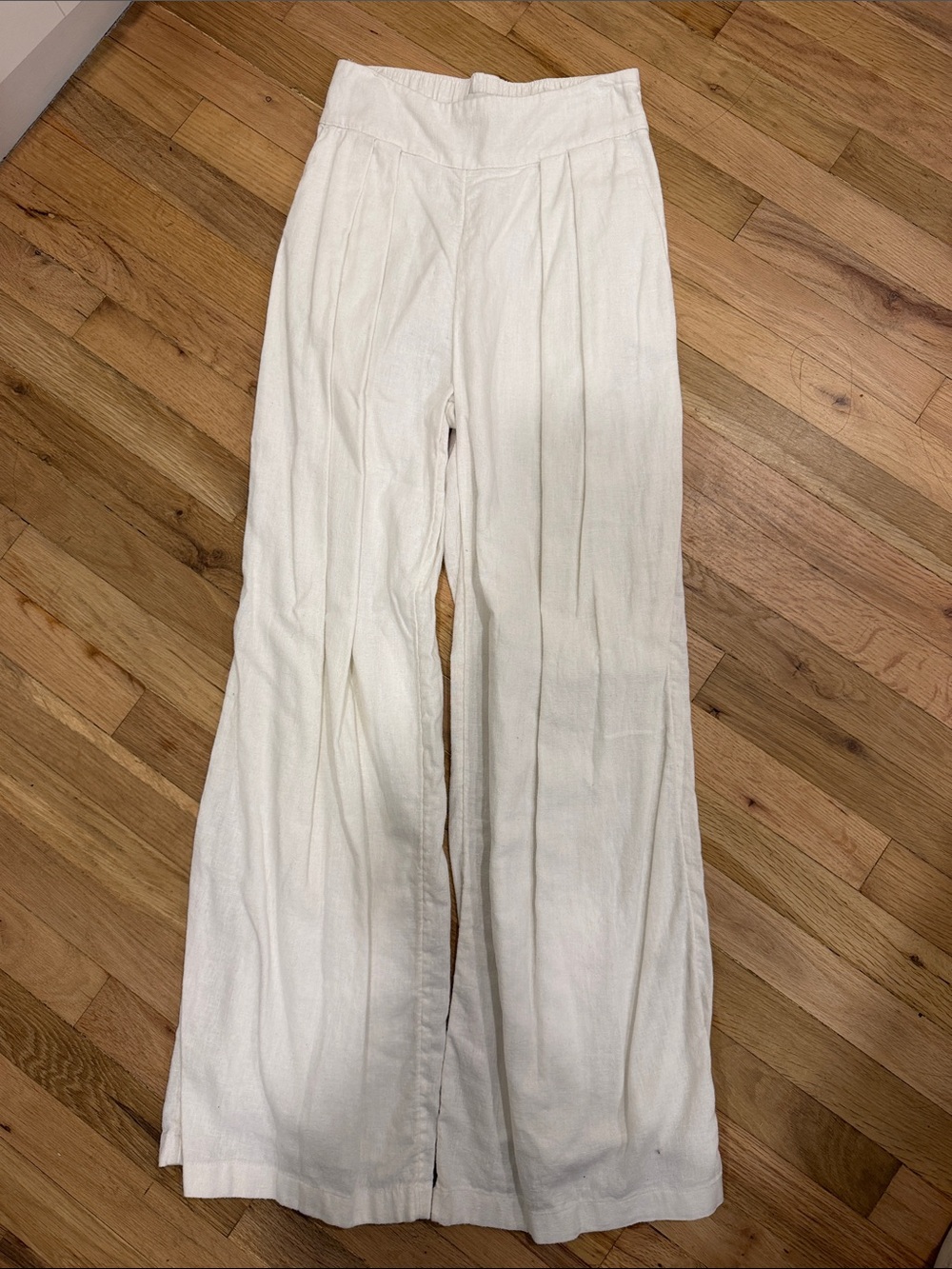Abercrombie & Fitch Wide-Leg High-Rise Cream Pants